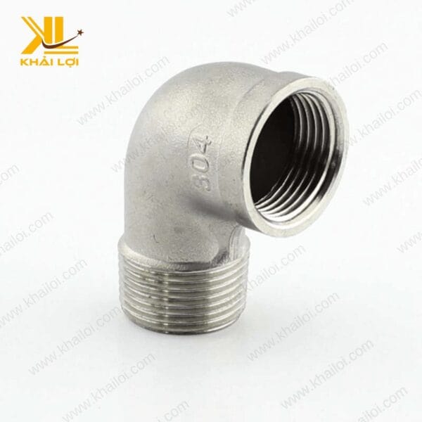 Ảnh thực tế co điếu inox 304 trong hệ thống ống dẫn công nghiệp.