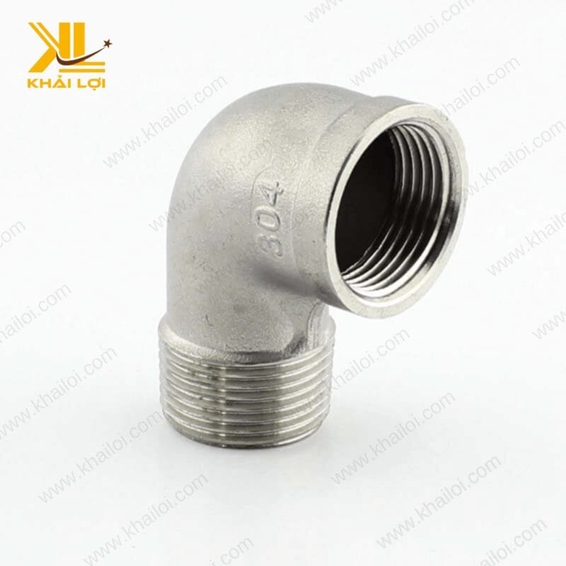 Ảnh thực tế co điếu inox 304 trong hệ thống ống dẫn công nghiệp.
