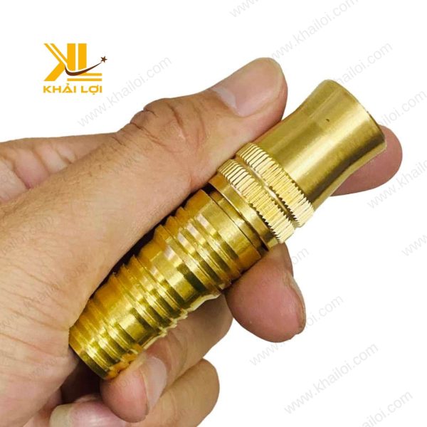 Độ bền cao của béc nước đồng thau trong môi trường ngoài trời.