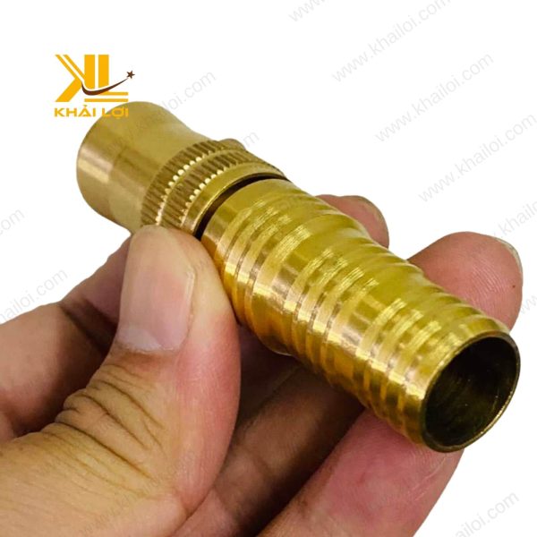 Béc nước lớn có chỉnh đuôi chuột, giải pháp tưới tiêu hiệu quả.