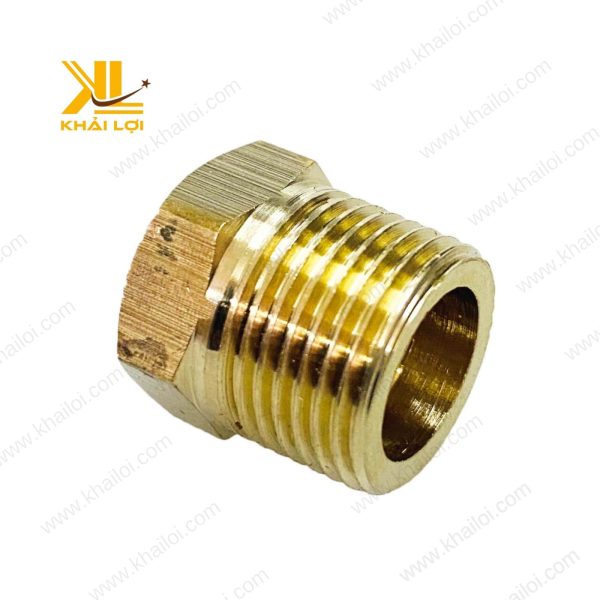 Cà rá thau được dùng để kết nối với một máy bơm nước công nghiệp.