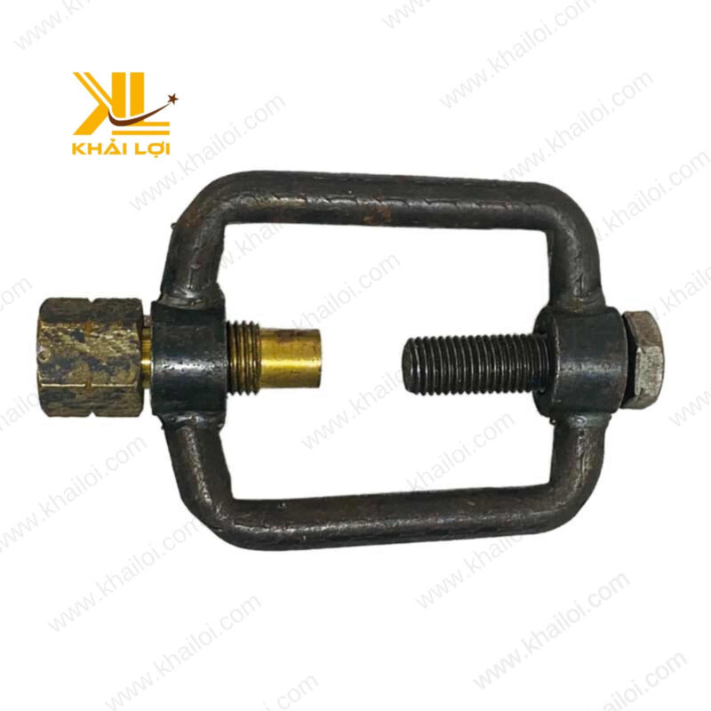 Cận cảnh cảo đá ren trong với chất liệu thép cao cấp, chịu lực tốt.