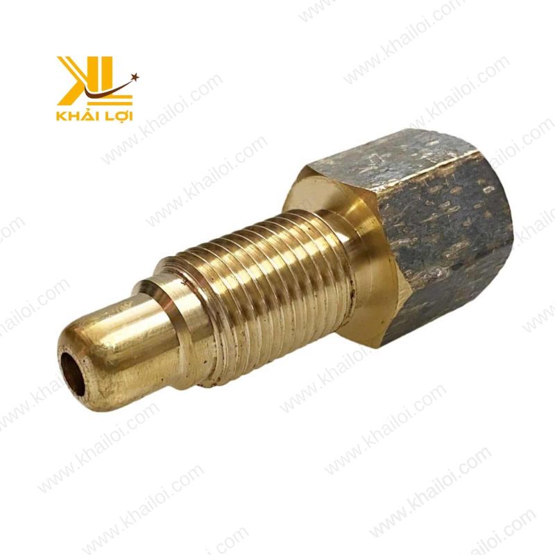 Sản phẩm cảo thau ren trong với màu vàng đồng tự nhiên, thể hiện chất lượng vật liệu.