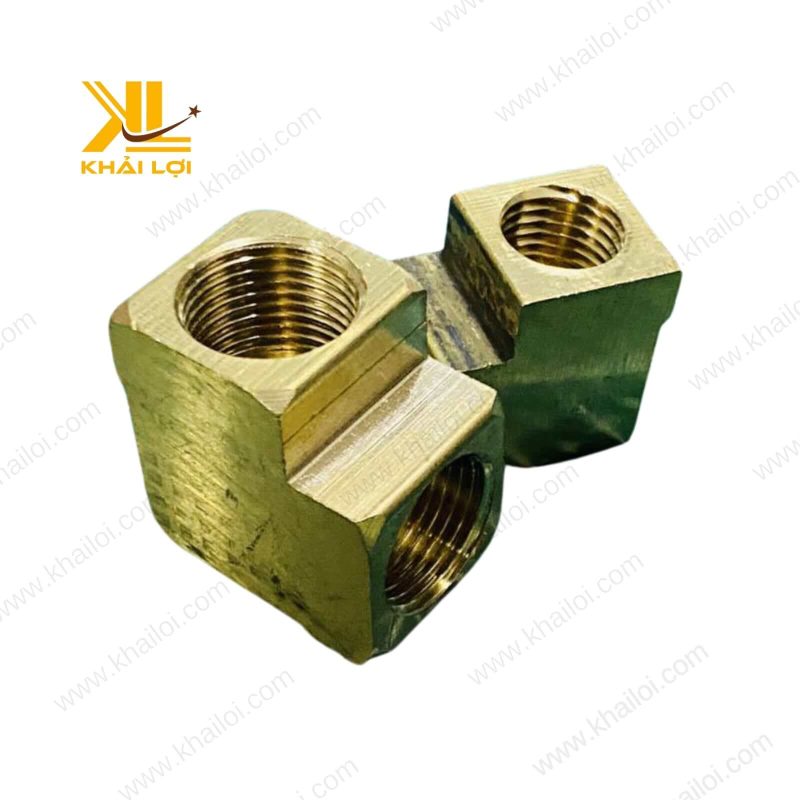 Co hai đầu ren trong kết nối hai đoạn ống thép một cách hoàn hảo.