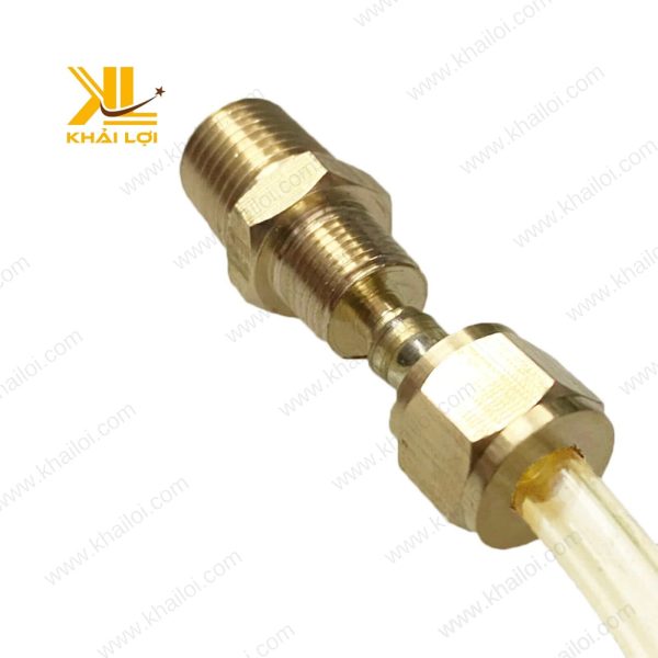 Đầu nối siết cam thau với đai siết, đảm bảo kín khít tuyệt đối.