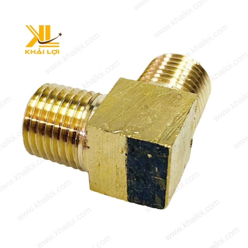 Co hai đầu ren ngoài với màu vàng đồng đặc trưng, thiết kế tinh tế.