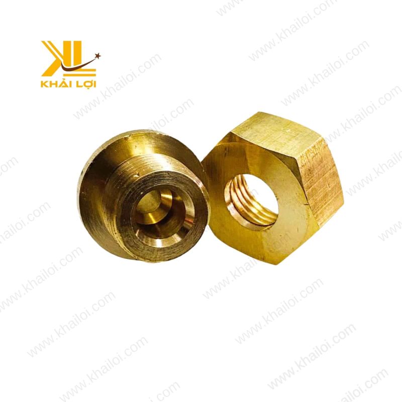 Phần thân lục giác của đầu nối giúp việc siết bằng cờ lê trở nên dễ dàng.