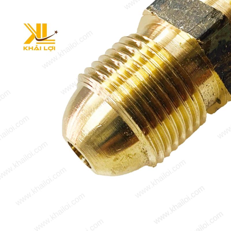 Ứng dụng hai đầu ren 23x22 để kết nối hai loại van công nghiệp có kích thước cổng khác nhau.