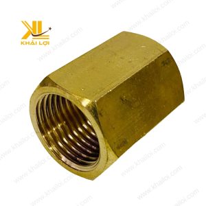 Măng song thau được sử dụng trong một hệ thống đường ống khí nén công nghiệp.