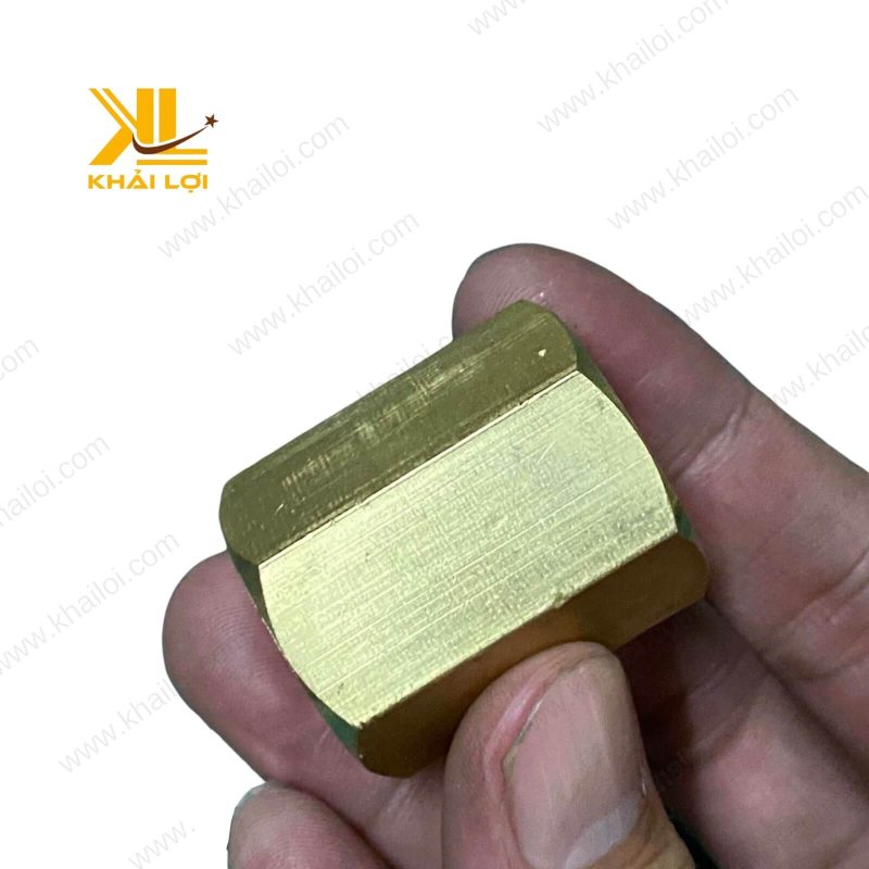 Hình ảnh chi tiết măng song thau ren trong 13mm của Khải Lợi.