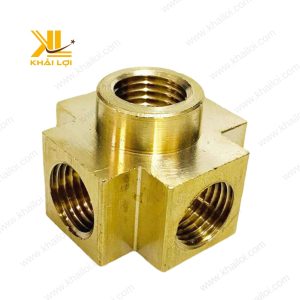 Ngã năm ren trong thau được ứng dụng để phân chia đường ống nước.