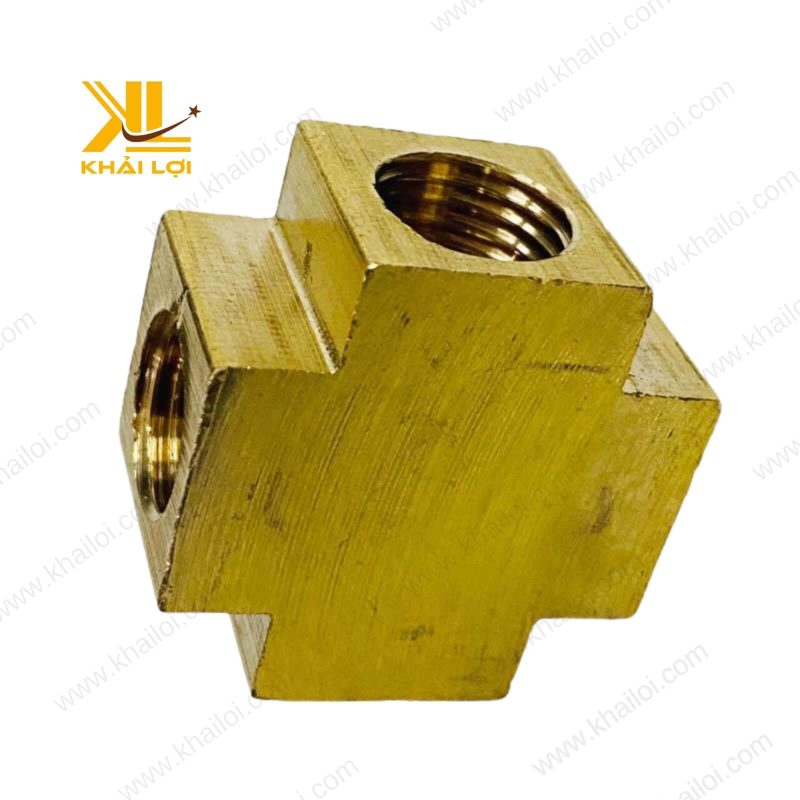 Hình ảnh ứng dụng ngã tư thau làm bộ chia khí nén trung tâm trong xưởng.