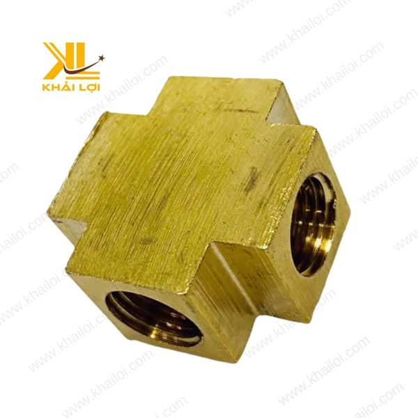 Ngã tư ren trong thau với thiết kế hình chữ thập đối xứng hoàn hảo.