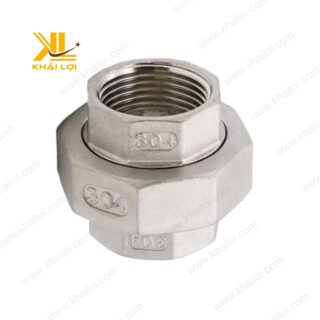 Cận cảnh kết nối ren trong của rắc co inox 304.