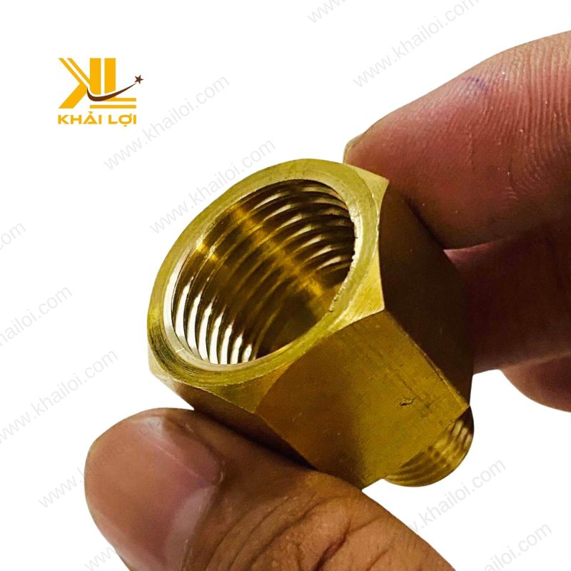 Chi tiết các đường ren sắc nét và chính xác của sơ mi thau do Khải Lợi phân phối.