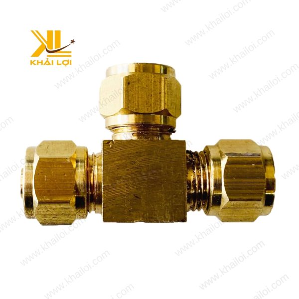 Tê Ba Đầu Siết Cam Thau làm từ đồng thau sáng bóng.