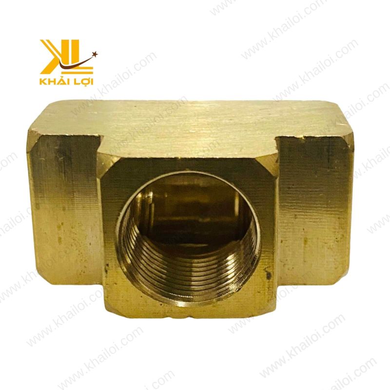 Cận cảnh chi tiết ren trong sắc nét của Tê Ren Trong Thau.