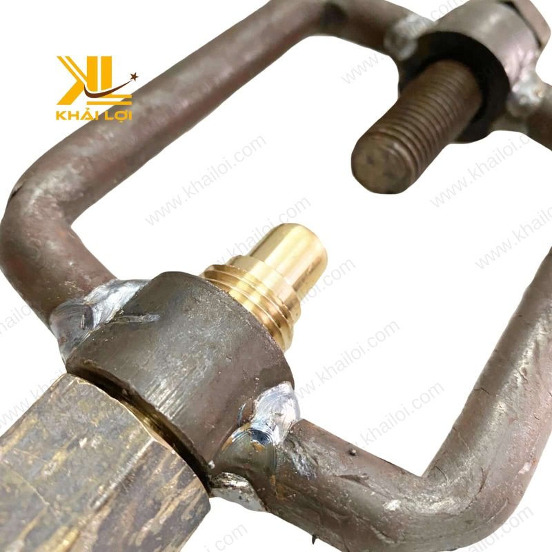 Sản phẩm thau cảo CO2 sáng bóng, thể hiện chất lượng vật liệu đồng thau.