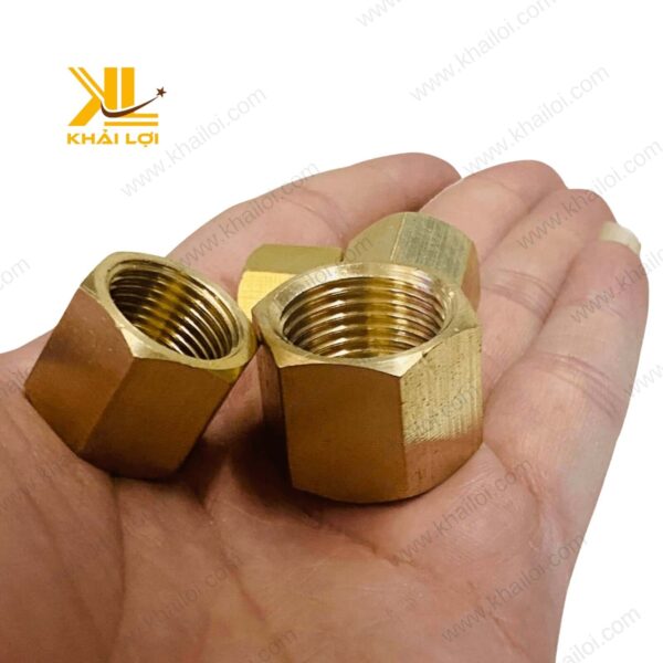 Ảnh thực tế bít ren trong đồng thau với nhiều kích thước đa dạng.