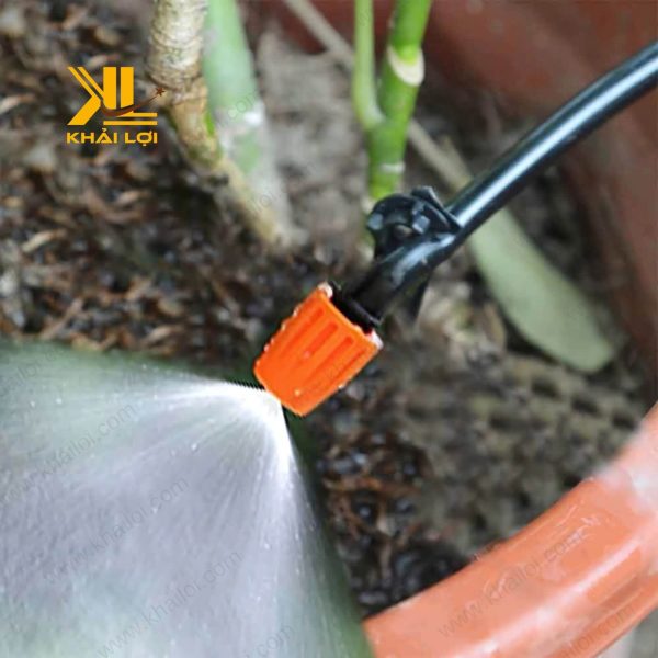 Béc Nhựa Tưới Cây phun sương mịn.
