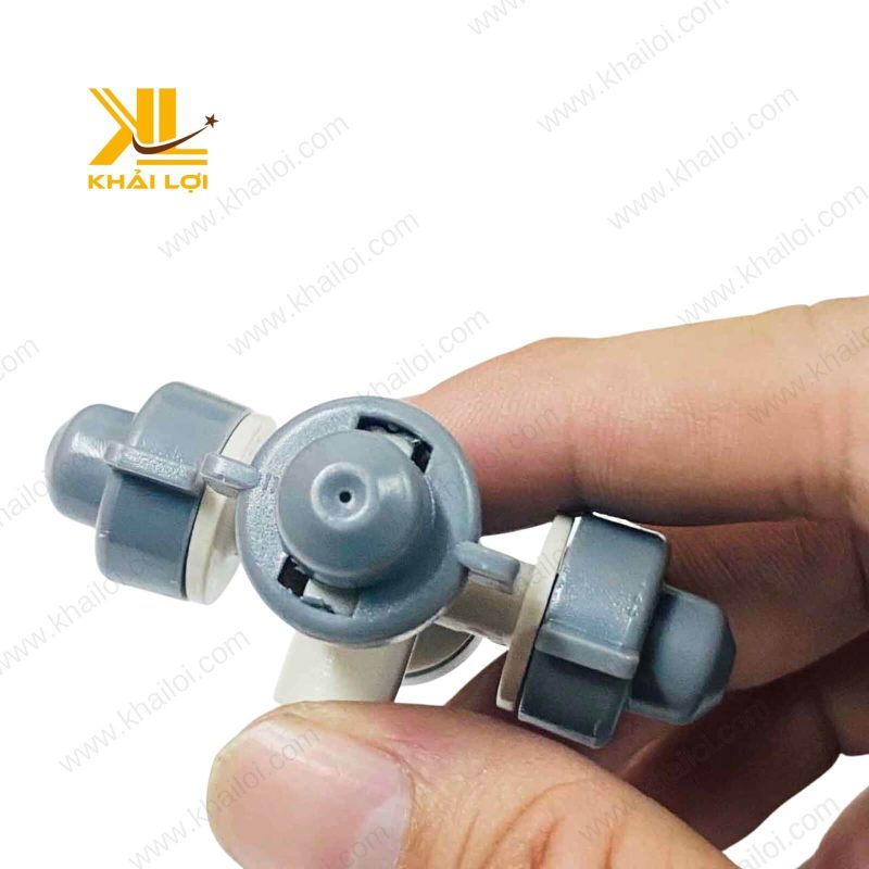Chất liệu PP của béc nhựa xám cánh bướm.