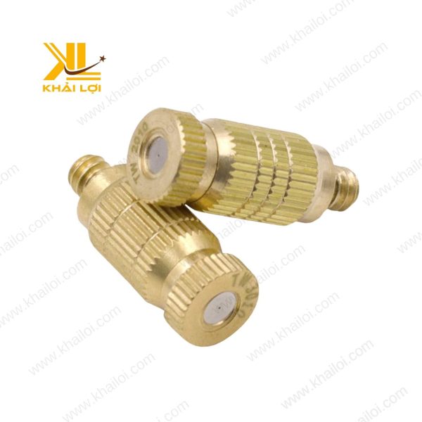 Hình ảnh béc phun sương đồng thể hiện tính ứng dụng cao trong làm mát công nghiệp và tưới tiêu nông nghiệp.