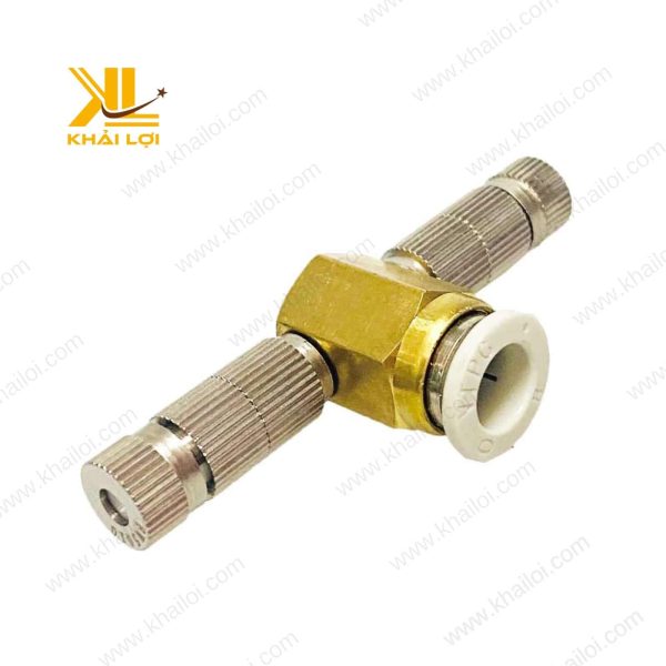 Đế phun sương đồng trong hệ thống làm mát nhà hàng.