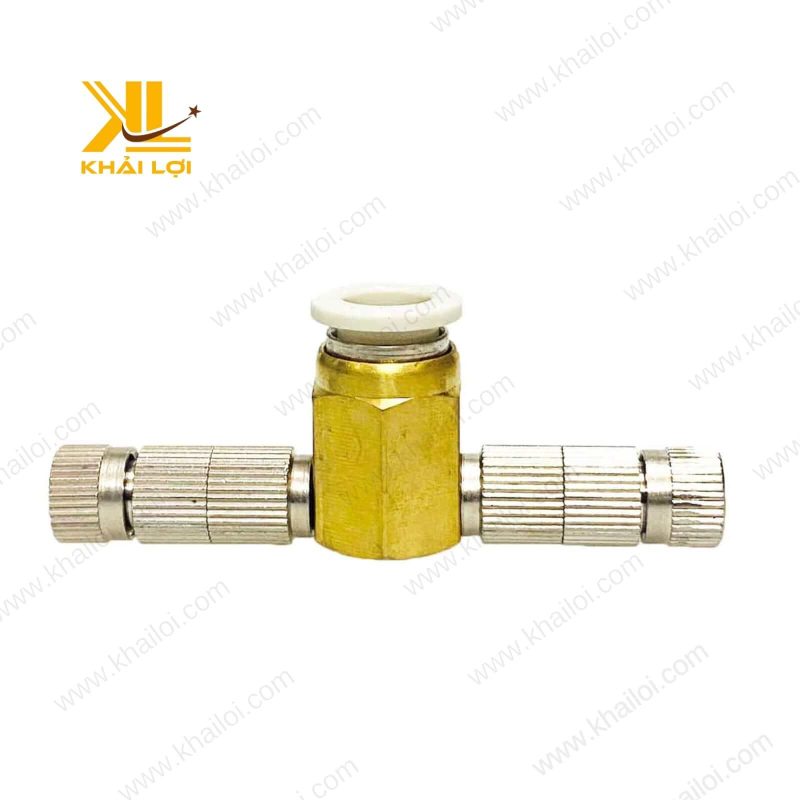 Ứng dụng đế phun sương đồng trong tưới cây ngoài trời.