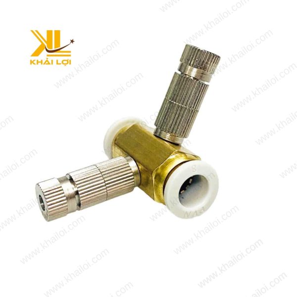 Kiểm tra áp suất của đế phun sương đồng giữa 2 lỗ.
