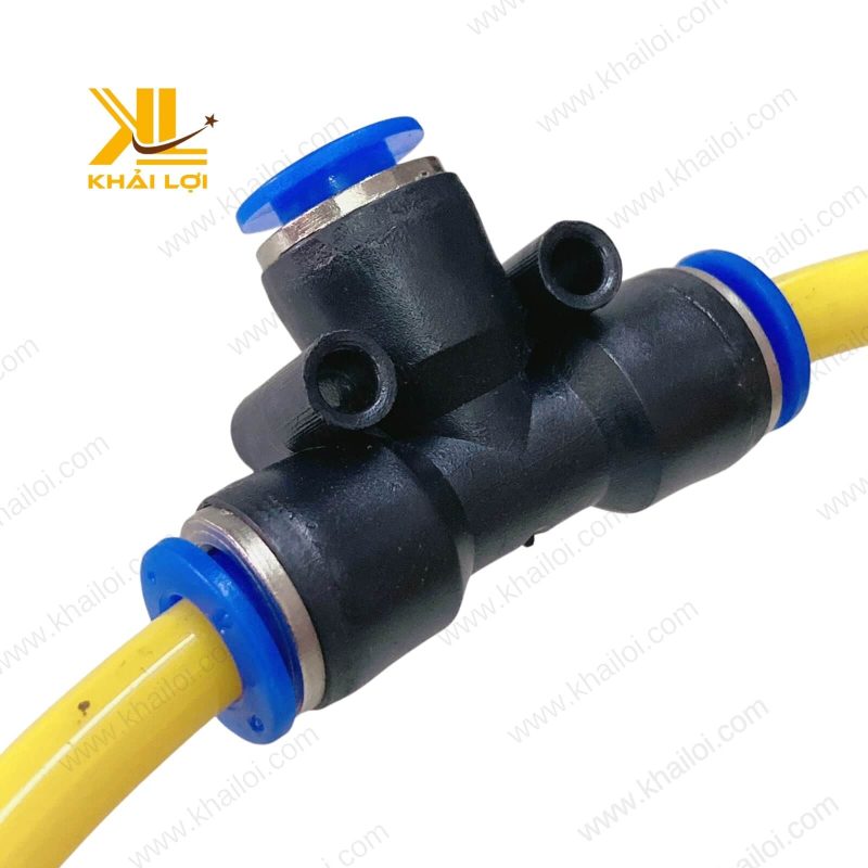 Ngã 3 chữ T nối khí nén PE với thiết kế hình chữ T rõ nét.