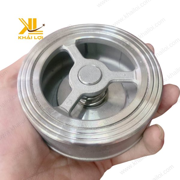 Cấu tạo bên trong của van 1 chiều dĩa, cho thấy rõ đĩa van, lò xo và trục dẫn hướng.