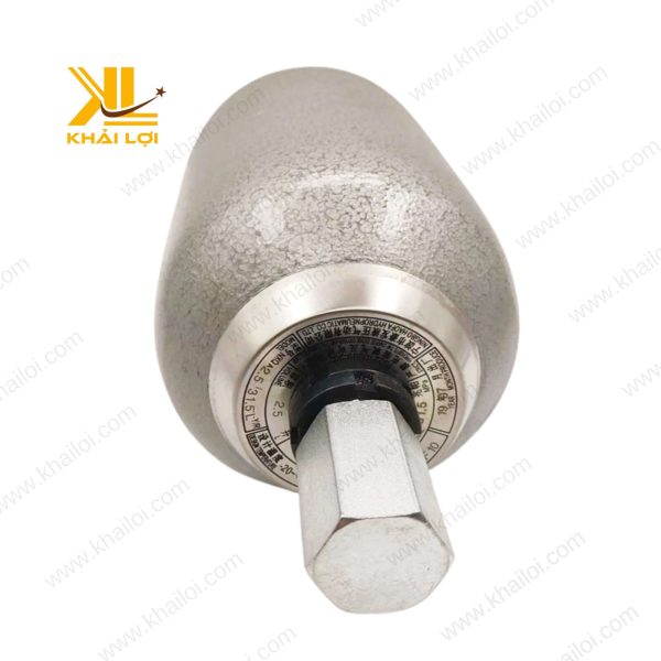 Dòng sản phẩm bình tích áp thủy lực được trưng bày tại kho của Khải Lợi.