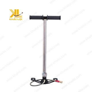 Hình ảnh Bơm tay Cont khi đặt trên nền trắng, làm rõ từng chi tiết.