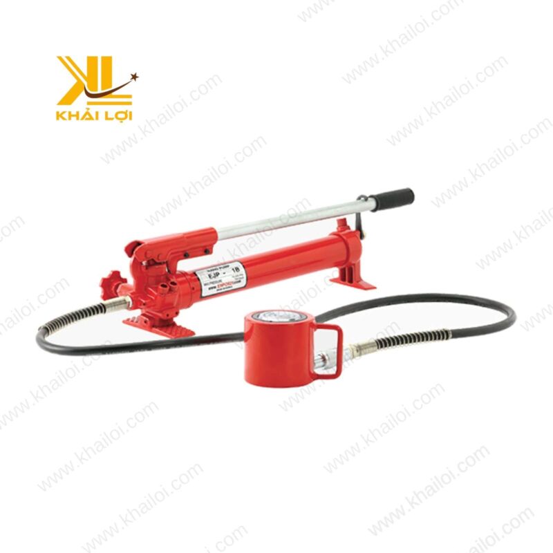 Cận cảnh tay cầm của Bơm tay thủy lực, dễ dàng thao tác và bền bỉ.