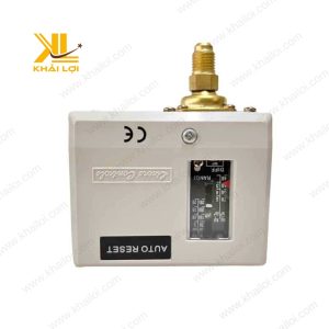 Góc nhìn trực diện công tắc HS với gen nối ống đồng.