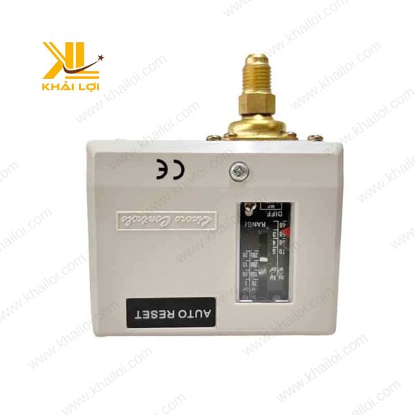 Góc nhìn trực diện công tắc HS với gen nối ống đồng.