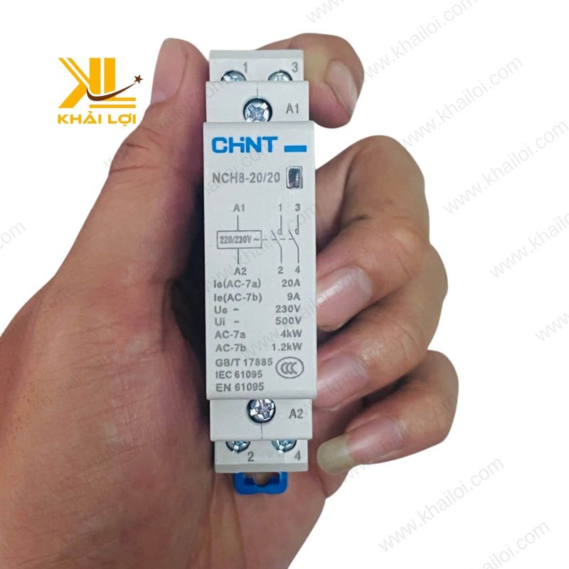 Cận cảnh chi tiết các đầu nối dây của công tắc tơ tép, đảm bảo kết nối an toàn