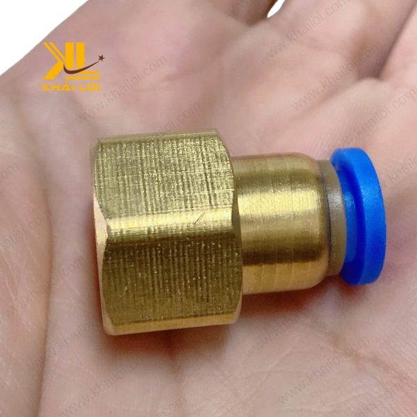 Đầu nối PCF với thiết kế ren trong tinh tế.