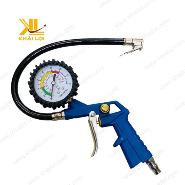 Cận cảnh chi tiết đầu nối của Đầu bơm xe máy, phù hợp cho nhiều dòng xe.