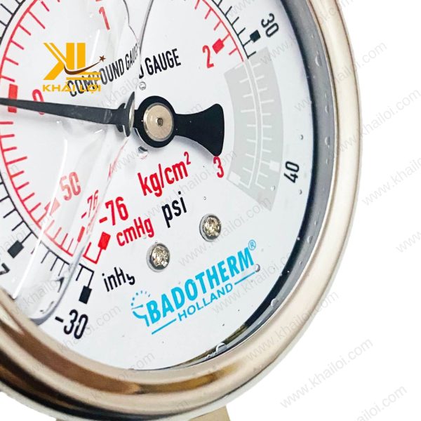 Đồng hồ áp suất HOLLAND với vỏ inox sáng bóng, chống gỉ sét và phù hợp với môi trường khắc nghiệt.