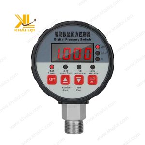 Hình ảnh cận cảnh đồng hồ áp điện tử SNS với màn hình số hiển thị rõ ràng