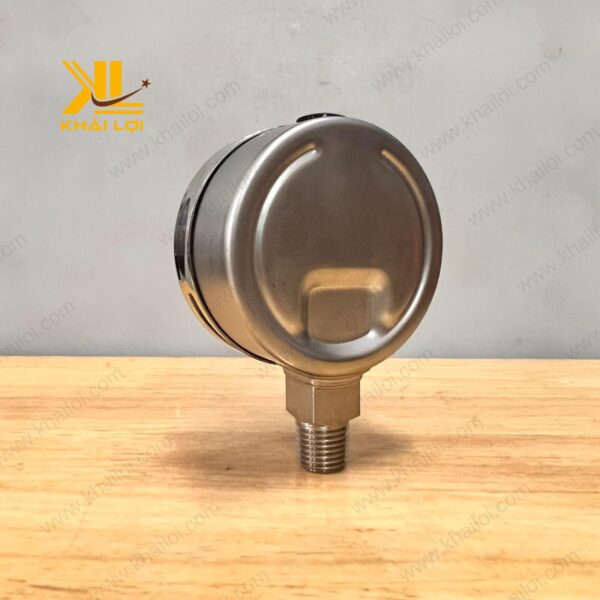 Đồng hồ áp suất Full INOX Yamaki với mặt số rõ nét và thang đo chính xác.