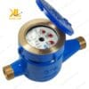 Cận cảnh mặt số của đồng hồ nước, hiển thị thông tin đo lưu lượng chính xác.