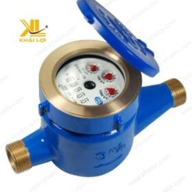 Cận cảnh mặt số của đồng hồ nước, hiển thị thông tin đo lưu lượng chính xác.