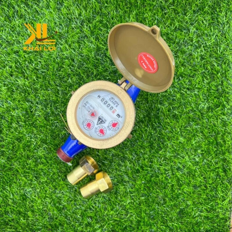 Hình ảnh toàn bộ đồng hồ nước, nhấn mạnh thiết kế nhỏ gọn và tiện dụng