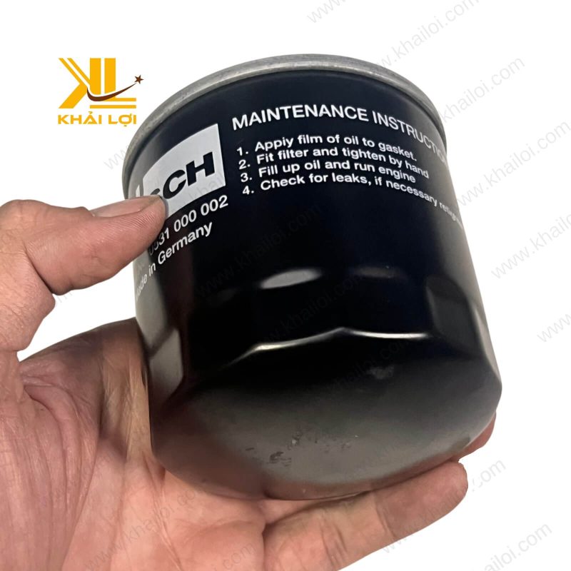 Cận cảnh bề mặt sản phẩm Lọc nhớt máy hút chân không BUSCH, thiết kế chi tiết sắc nét.