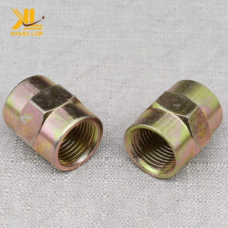 Sản phẩm măng sông sắt 7 màu - góc chụp chi tiết ren kết nối.