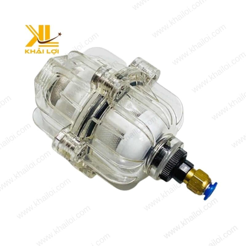 Cận cảnh van xả tự động của phao nước VR, đảm bảo hoạt động chính xác.