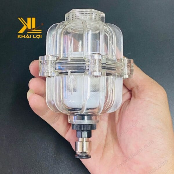 Cận cảnh thân phao nước tự xả VR, nhấn mạnh chất liệu bền chắc.