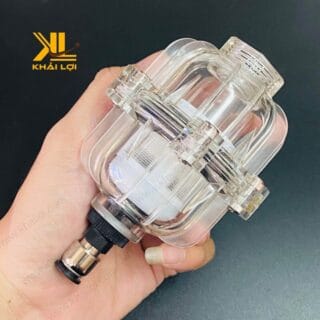 Cận cảnh thân phao nước tự xả VR, nhấn mạnh chất liệu bền chắc.